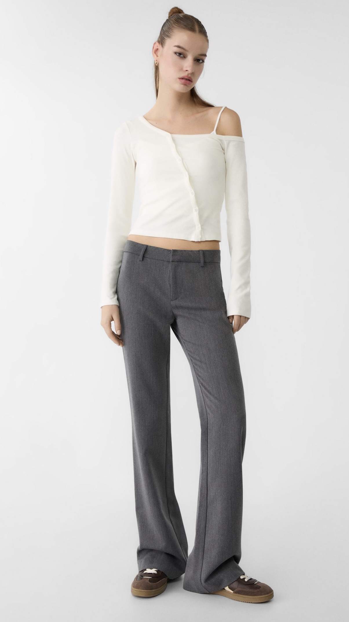 STOFFHOSE MIT TASCHEN  -  25,99€