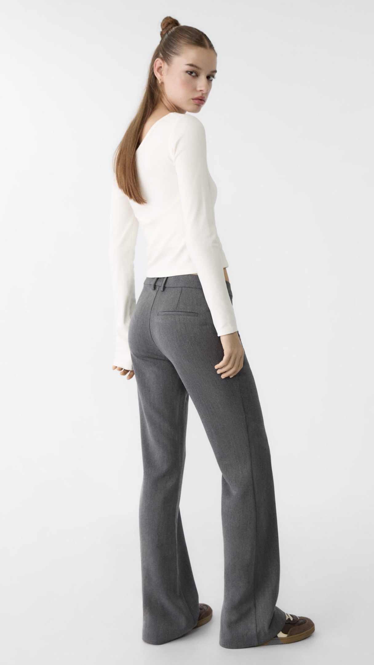 STOFFHOSE MIT TASCHEN  -  25,99€