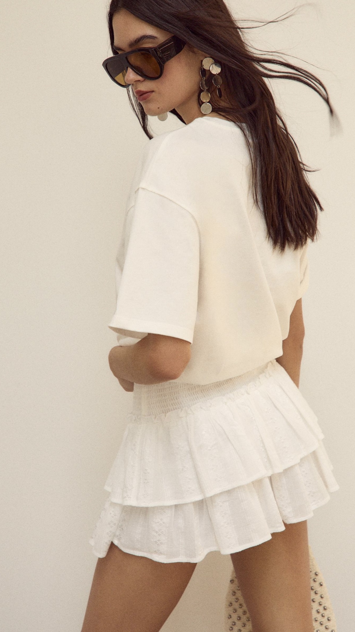 FLIEßENDER HOSENROCK MIT RÜSCHEN  -  22,99€