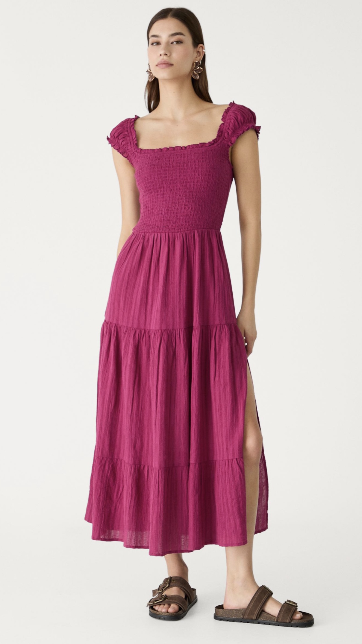 FLIEßENDES MIDIKLEID  -  35,99€