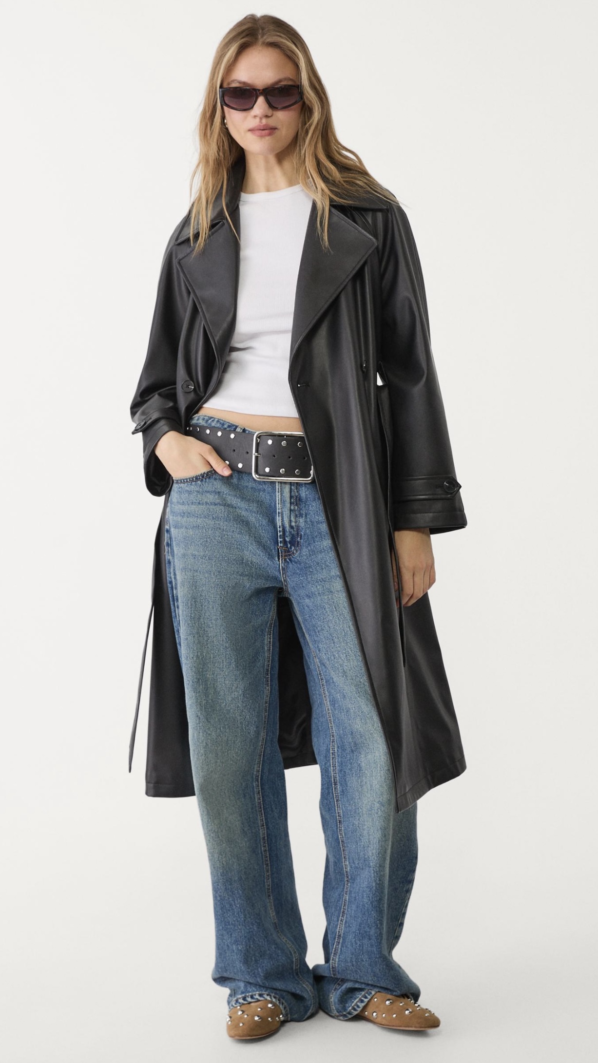 LANGER TRENCHCOAT AUS KUNSTLEDER  -  49,99€